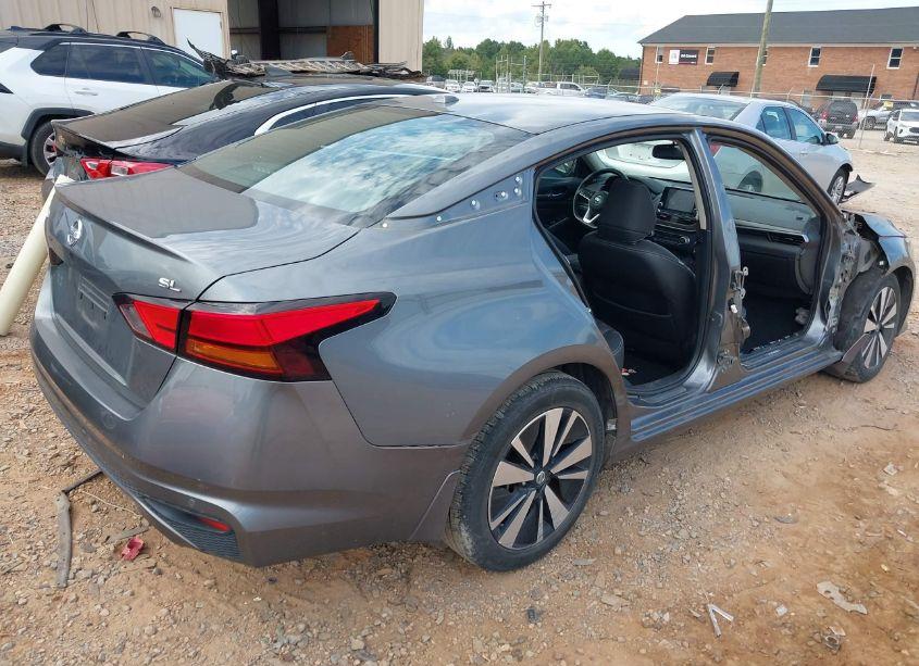 Photo 4 of 2020 Nissan Altima SL FWD (VIN 1N4BL4EV1LC100368)