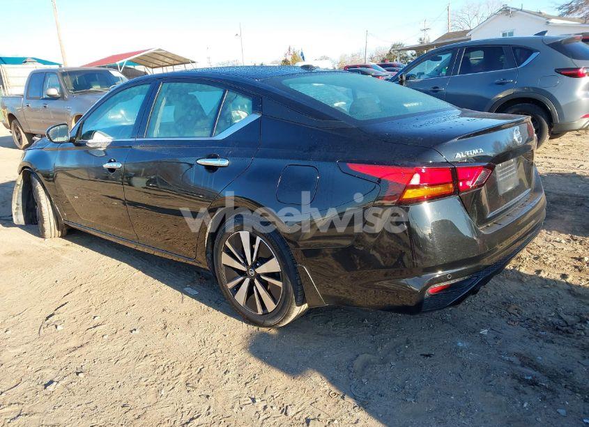 Photo 3 of 2020 Nissan Altima SL FWD (VIN 1N4BL4EV1LC141468)