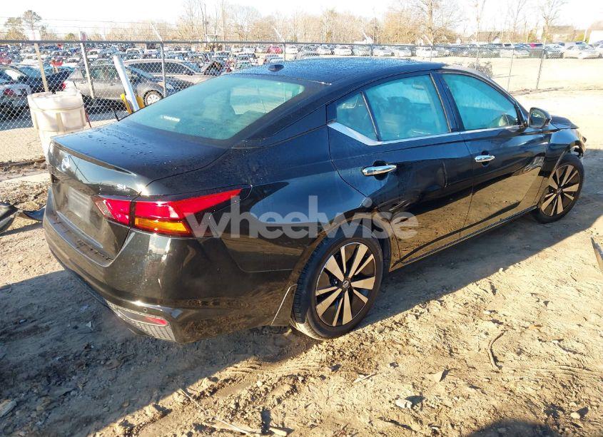 Photo 4 of 2020 Nissan Altima SL FWD (VIN 1N4BL4EV1LC141468)