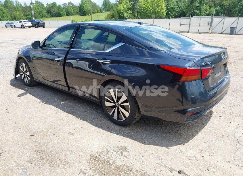 Photo 3 of 2020 Nissan Altima SL FWD (VIN 1N4BL4EV1LC141566)