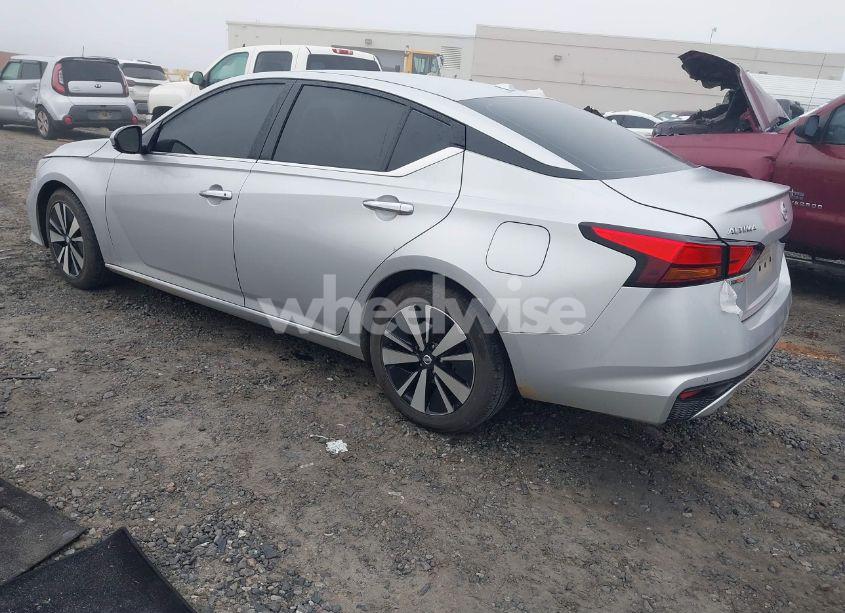 Photo 3 of 2020 Nissan Altima SL FWD (VIN 1N4BL4EV1LC146153)