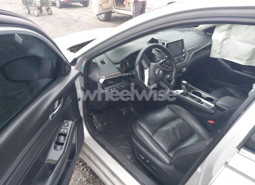 Photo 5 of 2020 Nissan Altima SL FWD (VIN 1N4BL4EV1LC146153)