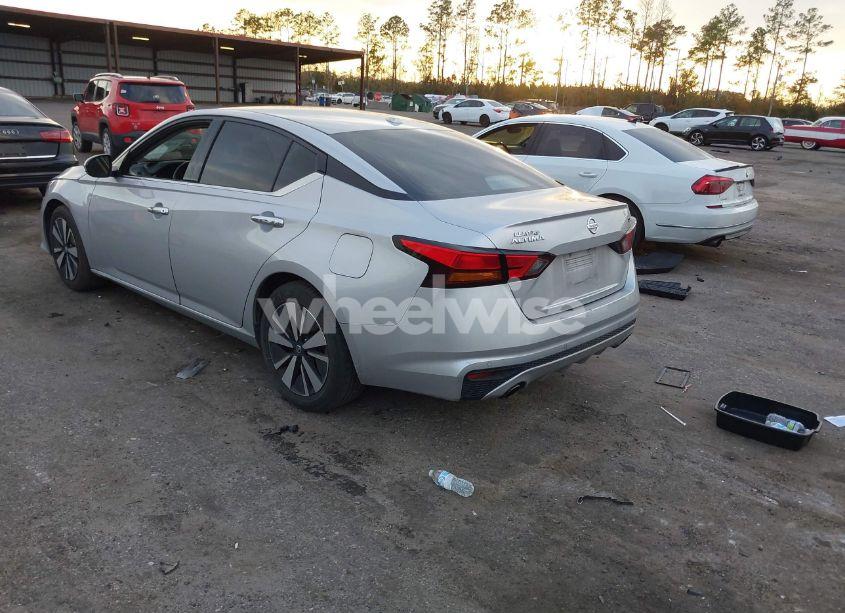 Photo 3 of 2020 Nissan Altima SL FWD (VIN 1N4BL4EV1LC207114)