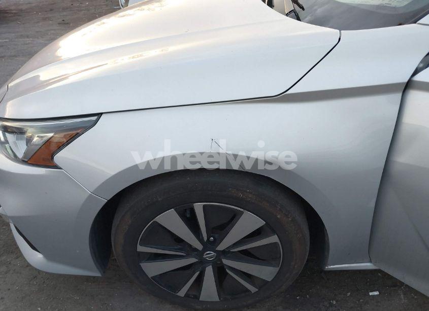 Photo 6 of 2020 Nissan Altima SL FWD (VIN 1N4BL4EV1LC207114)