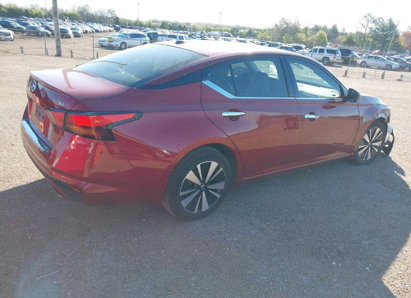 Photo 4 of 2021 Nissan Altima SL FWD (VIN 1N4BL4EV1MN312967)