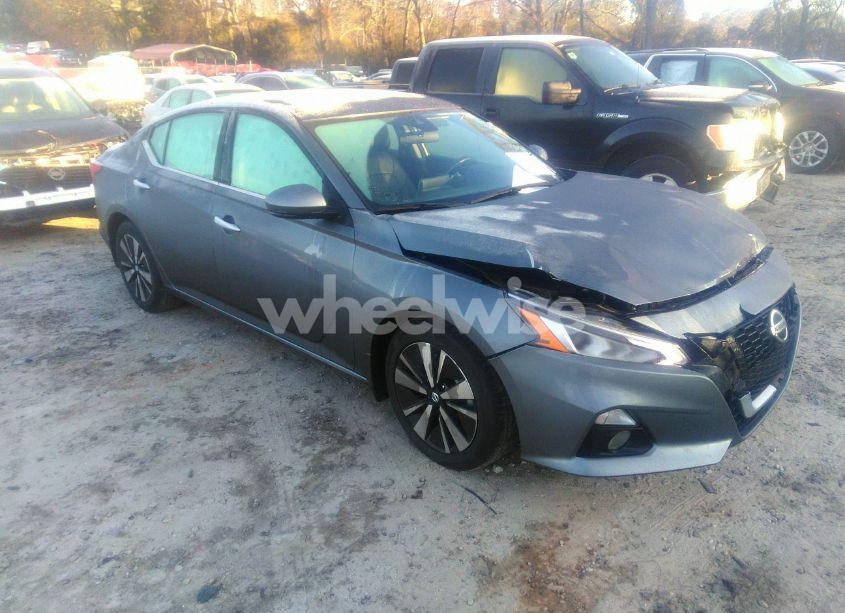 2021 Nissan Altima SL FWD (VIN 1N4BL4EV1MN354670) main photo