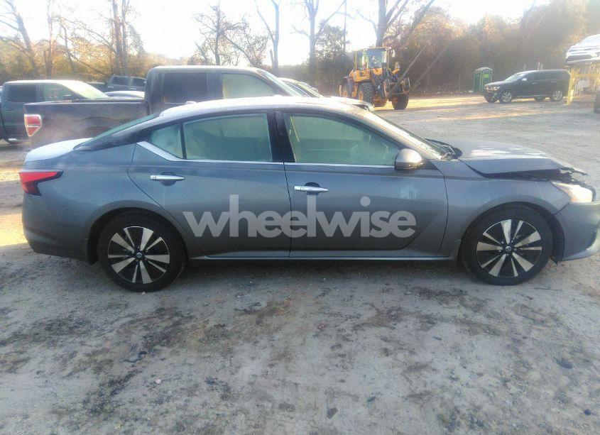 Photo 13 of 2021 Nissan Altima SL FWD (VIN 1N4BL4EV1MN354670)