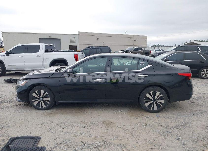 Photo 14 of 2022 Nissan Altima SL FWD (VIN 1N4BL4EV1NN313666)