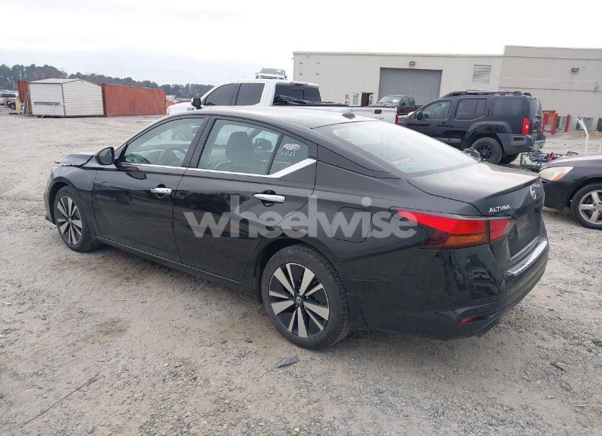 Photo 3 of 2022 Nissan Altima SL FWD (VIN 1N4BL4EV1NN313666)