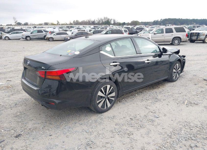 Photo 4 of 2022 Nissan Altima SL FWD (VIN 1N4BL4EV1NN313666)