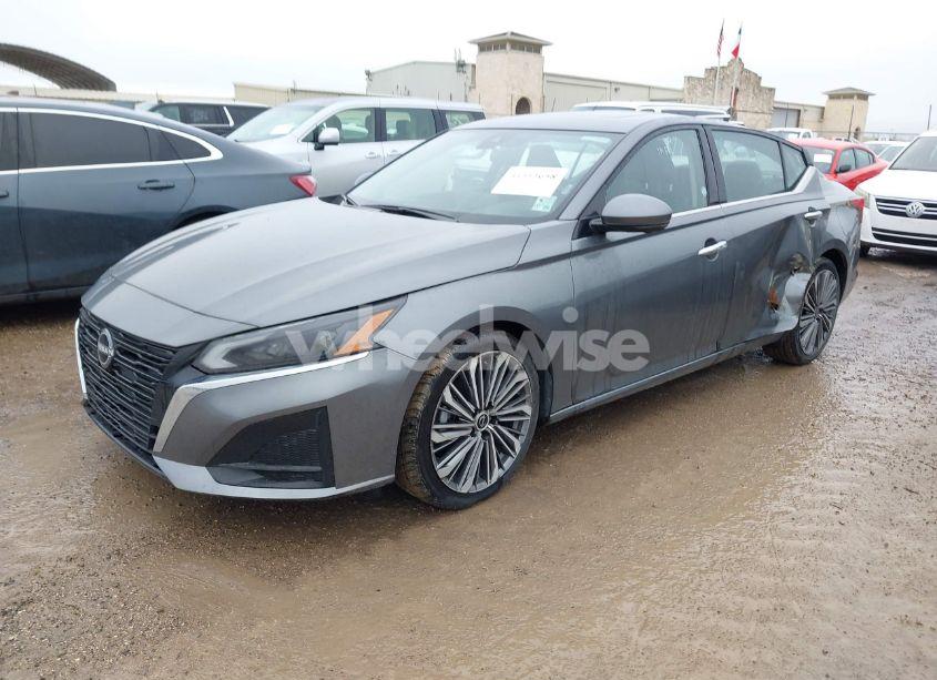 Photo 2 of 2023 Nissan Altima SL FWD (VIN 1N4BL4EV1PN368718)