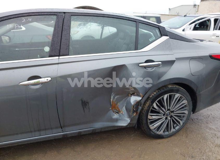 Photo 6 of 2023 Nissan Altima SL FWD (VIN 1N4BL4EV1PN368718)