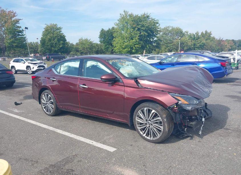 2023 Nissan Altima SL FWD (VIN 1N4BL4EV1PN377449) main photo