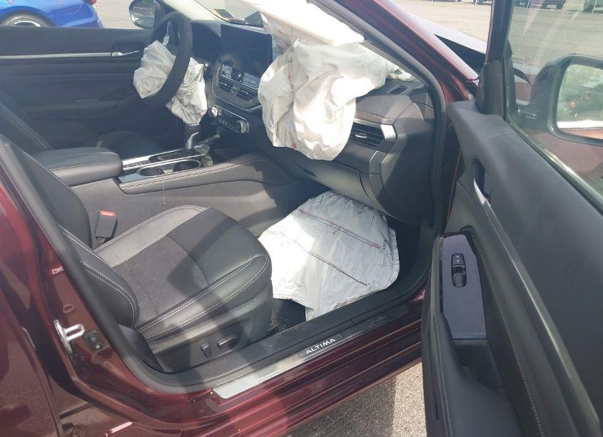 Photo 5 of 2023 Nissan Altima SL FWD (VIN 1N4BL4EV1PN377449)