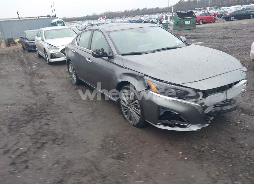 2025 Nissan Altima SL FWD (VIN 1N4BL4EV1SN314568) main photo