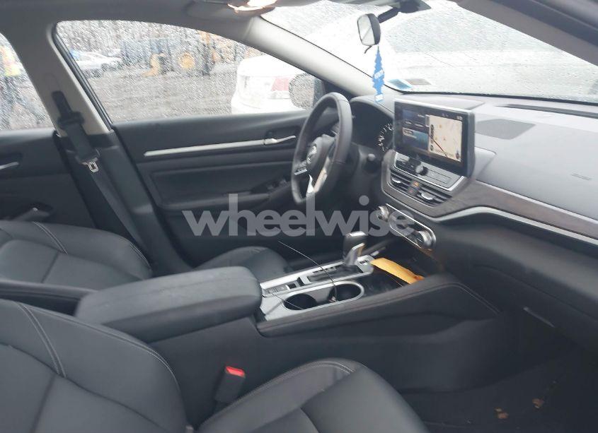 Photo 5 of 2025 Nissan Altima SL FWD (VIN 1N4BL4EV1SN314568)