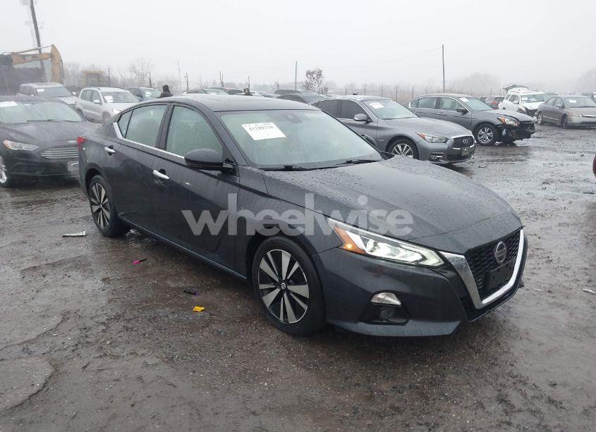 2019 Nissan Altima 2.5 SL (VIN 1N4BL4EV2KC170086) main photo
