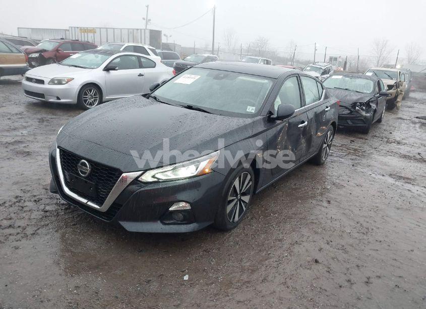 Photo 2 of 2019 Nissan Altima 2.5 SL (VIN 1N4BL4EV2KC170086)