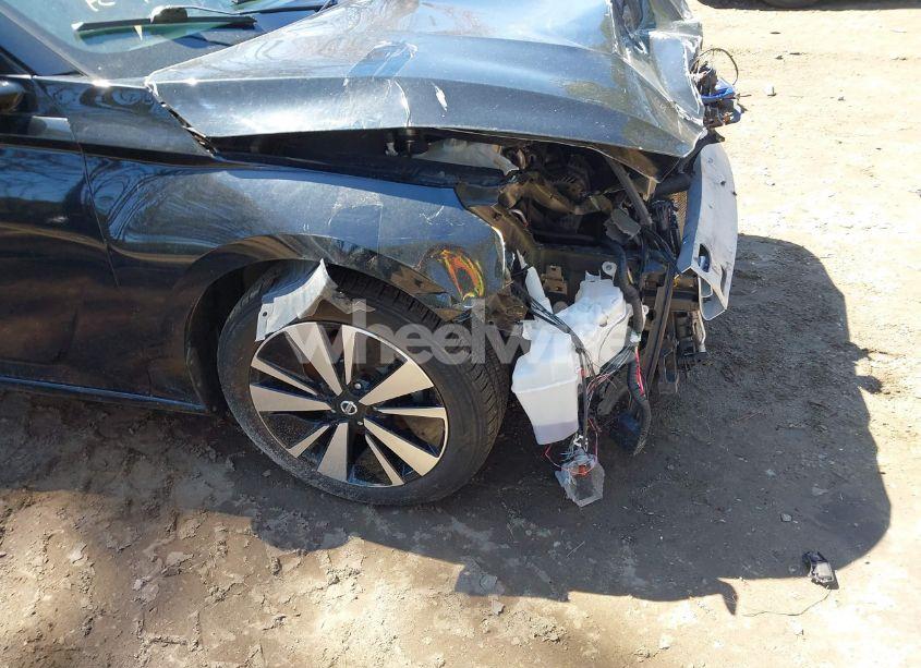 Photo 6 of 2019 Nissan Altima 2.5 SL (VIN 1N4BL4EV2KC236359)