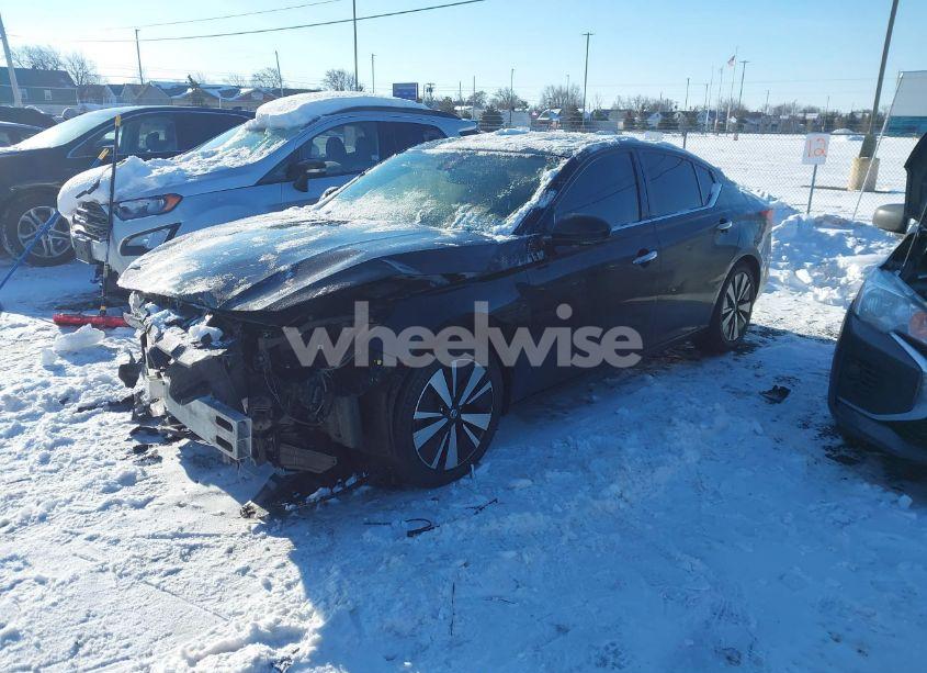 Photo 2 of 2019 Nissan Altima 2.5 SL (VIN 1N4BL4EV2KC255705)