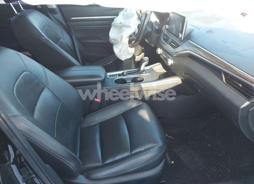 Photo 5 of 2019 Nissan Altima 2.5 SL (VIN 1N4BL4EV2KC255705)