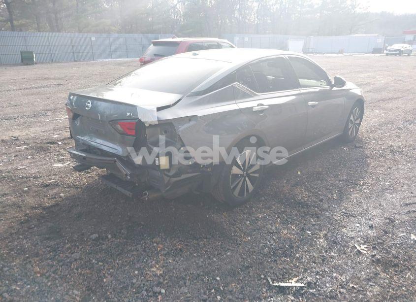 Photo 4 of 2020 Nissan Altima SL FWD (VIN 1N4BL4EV2LC148638)