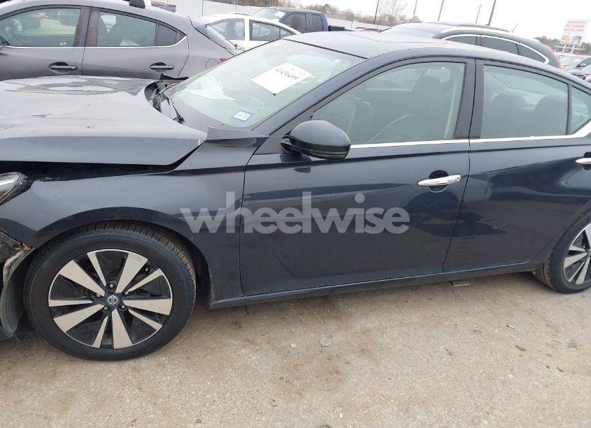 Photo 14 of 2020 Nissan Altima SL FWD (VIN 1N4BL4EV2LC211639)