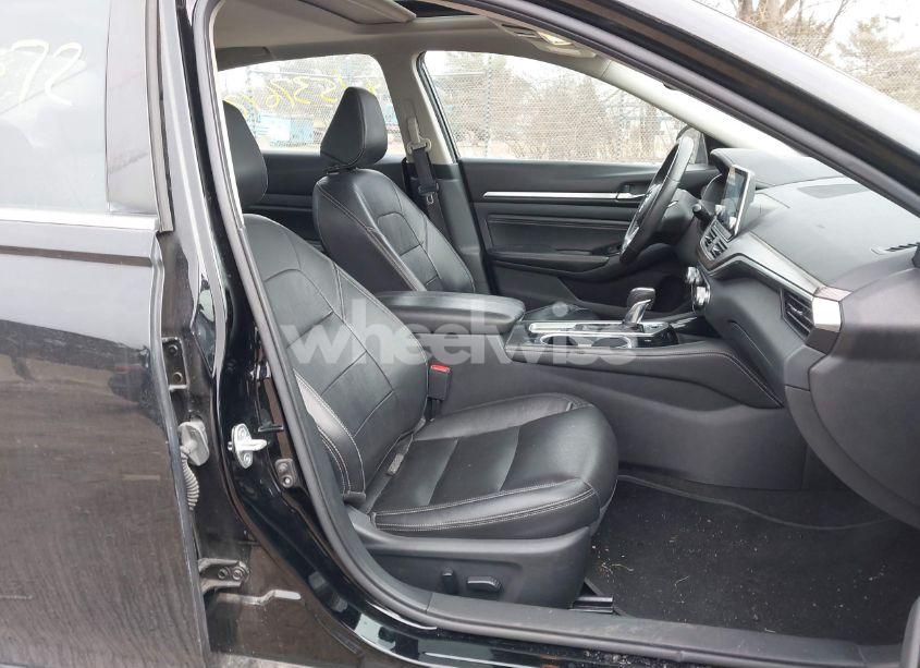 Photo 5 of 2020 Nissan Altima SL FWD (VIN 1N4BL4EV2LC233639)