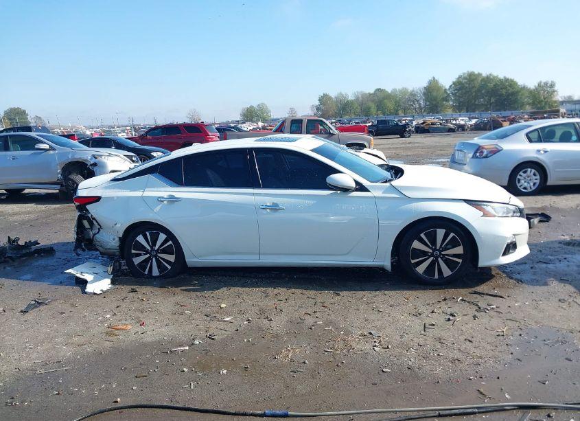 Photo 12 of 2022 Nissan Altima SL FWD (VIN 1N4BL4EV2NN405725)