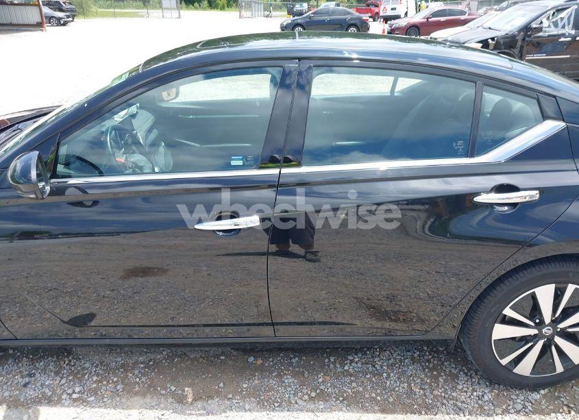 Photo 14 of 2019 Nissan Altima 2.5 SL (VIN 1N4BL4EV3KC104419)