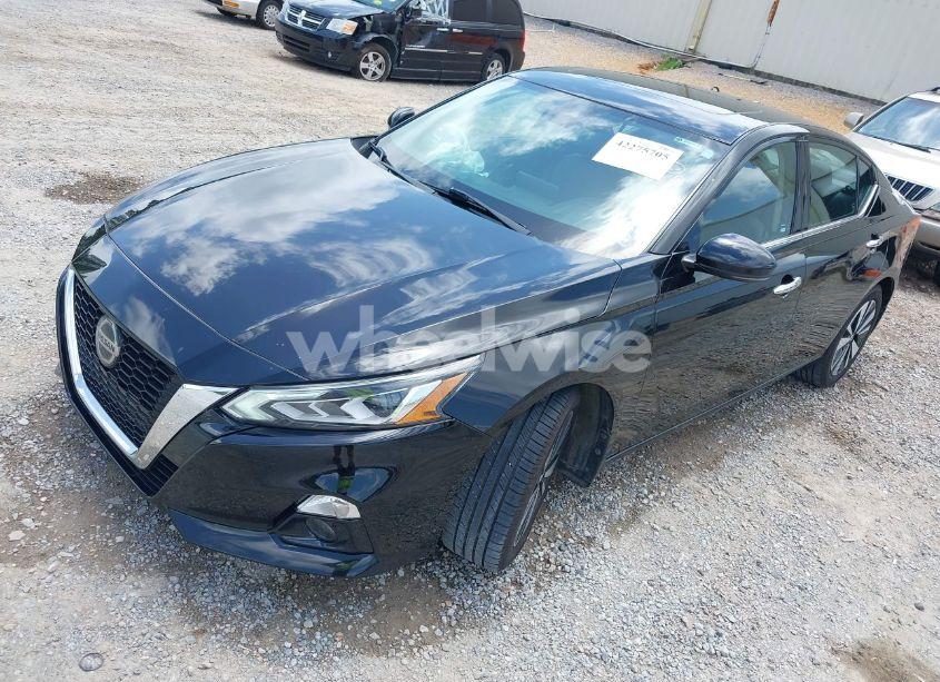 Photo 2 of 2019 Nissan Altima 2.5 SL (VIN 1N4BL4EV3KC104419)