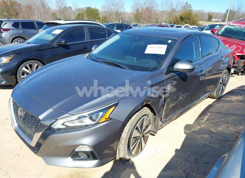 Photo 2 of 2019 Nissan Altima 2.5 SL (VIN 1N4BL4EV3KC127909)