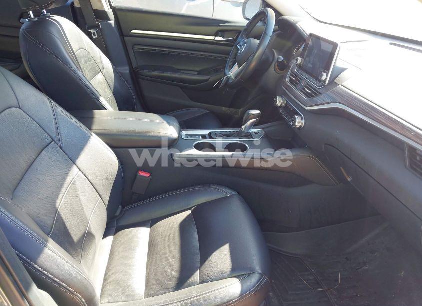 Photo 5 of 2019 Nissan Altima 2.5 SL (VIN 1N4BL4EV3KC127909)