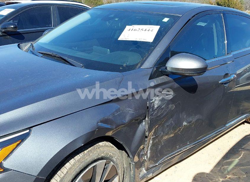 Photo 6 of 2019 Nissan Altima 2.5 SL (VIN 1N4BL4EV3KC127909)