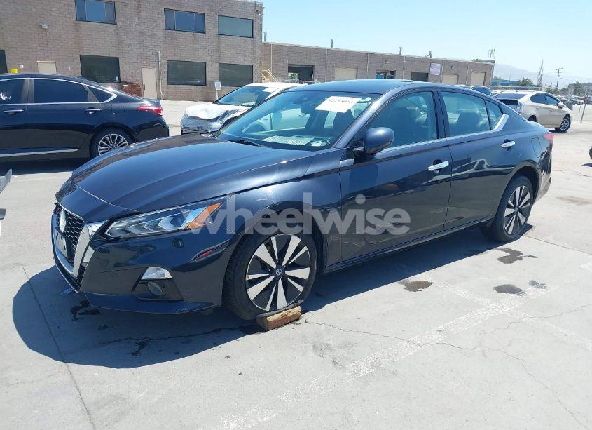 Photo 2 of 2019 Nissan Altima 2.5 SL (VIN 1N4BL4EV3KC129191)
