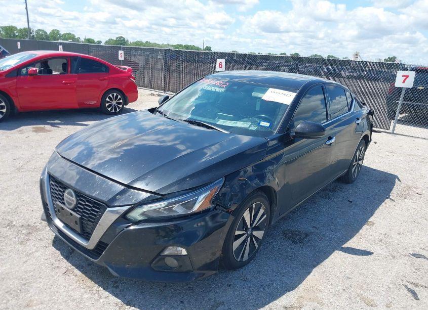 Photo 2 of 2019 Nissan Altima 2.5 SL (VIN 1N4BL4EV3KC169710)