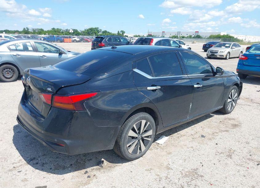 Photo 4 of 2019 Nissan Altima 2.5 SL (VIN 1N4BL4EV3KC169710)