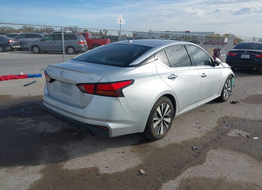 Photo 4 of 2019 Nissan Altima 2.5 SL (VIN 1N4BL4EV3KC199970)