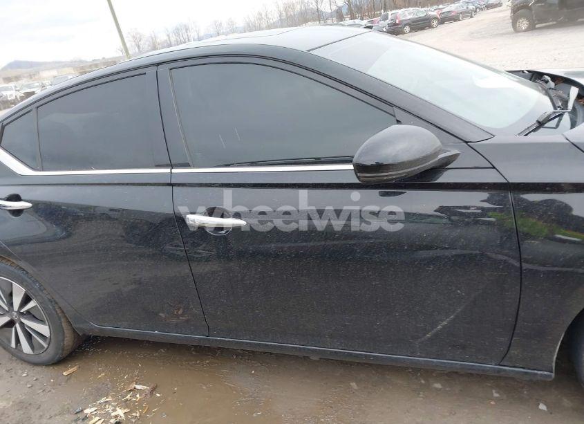 Photo 13 of 2019 Nissan Altima 2.5 SL (VIN 1N4BL4EV3KC216055)