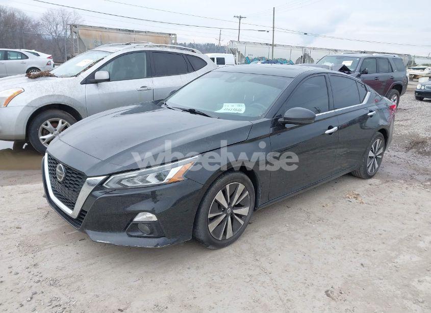 Photo 2 of 2019 Nissan Altima 2.5 SL (VIN 1N4BL4EV3KC216055)