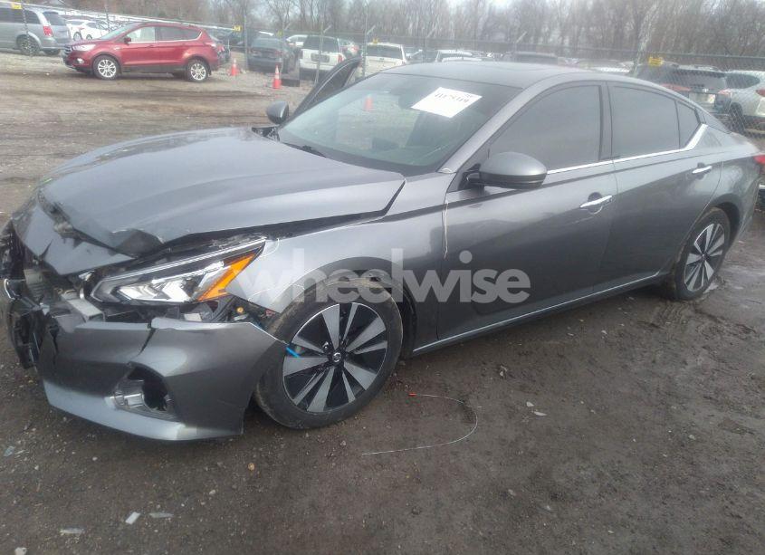 Photo 2 of 2019 Nissan Altima 2.5 SL (VIN 1N4BL4EV3KC231669)