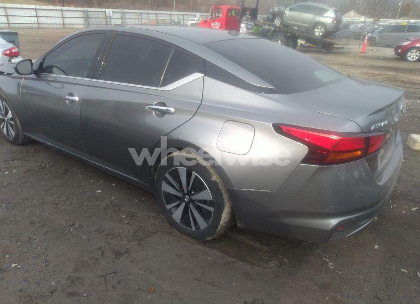 Photo 3 of 2019 Nissan Altima 2.5 SL (VIN 1N4BL4EV3KC231669)