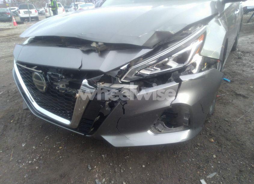 Photo 6 of 2019 Nissan Altima 2.5 SL (VIN 1N4BL4EV3KC231669)