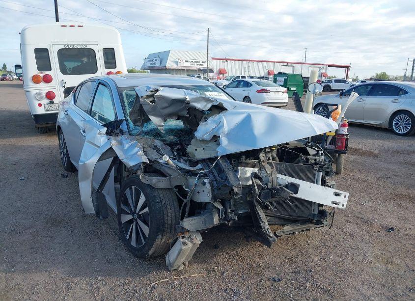 2020 Nissan Altima SL FWD (VIN 1N4BL4EV3LC164251) main photo