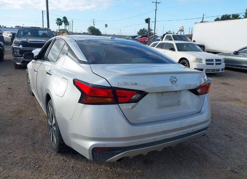 Photo 3 of 2020 Nissan Altima SL FWD (VIN 1N4BL4EV3LC164251)