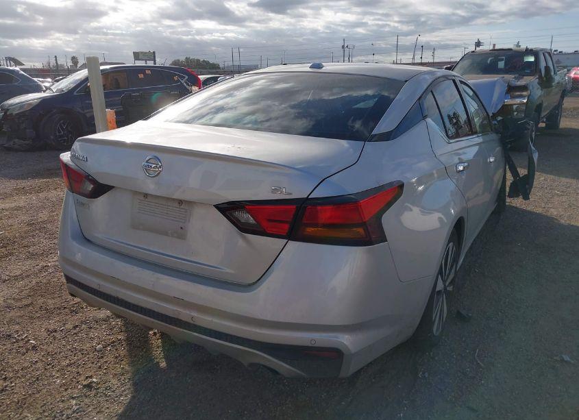 Photo 4 of 2020 Nissan Altima SL FWD (VIN 1N4BL4EV3LC164251)