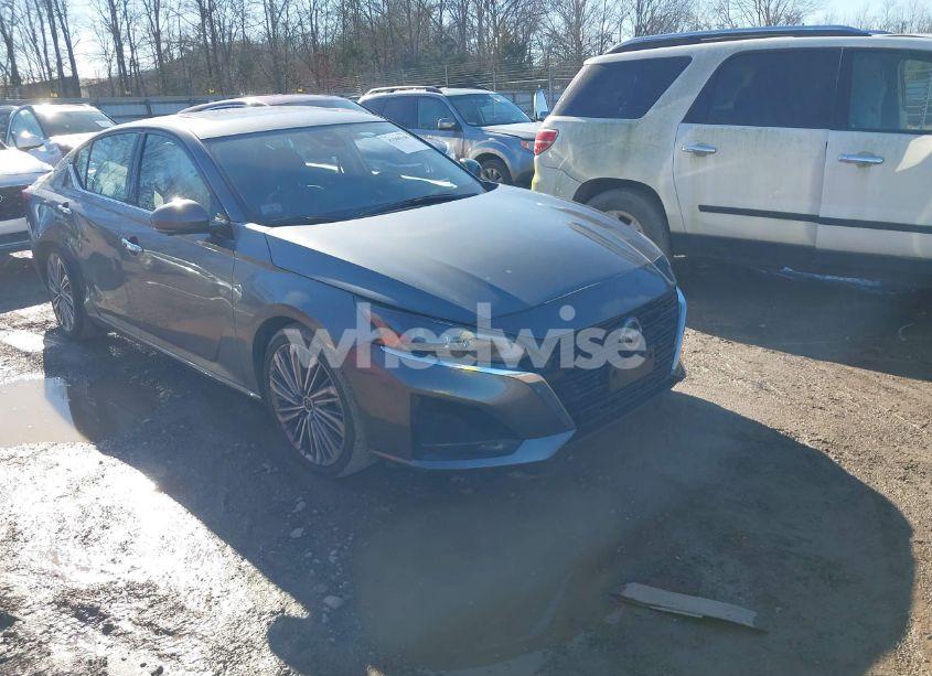 2023 Nissan Altima SL FWD (VIN 1N4BL4EV3PN397377) main photo