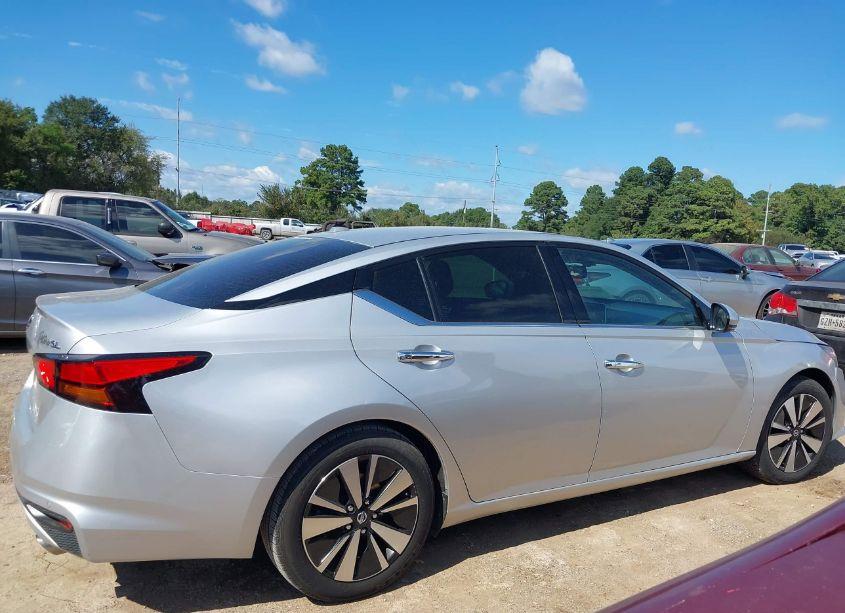 Photo 13 of 2019 Nissan Altima 2.5 SL (VIN 1N4BL4EV4KC227744)