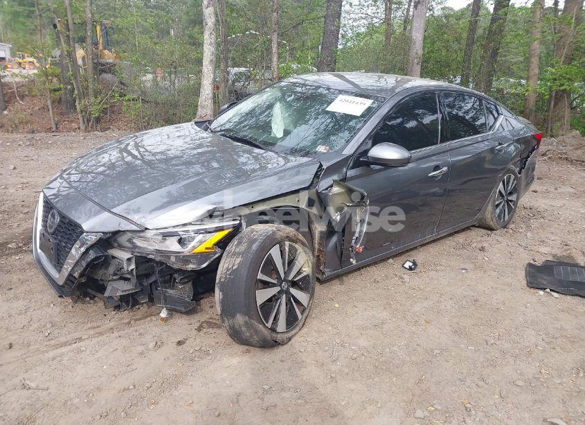 Photo 2 of 2019 Nissan Altima 2.5 SL (VIN 1N4BL4EV4KC256015)