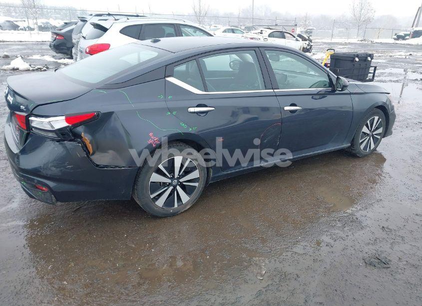 Photo 4 of 2020 Nissan Altima SL FWD (VIN 1N4BL4EV4LC226613)
